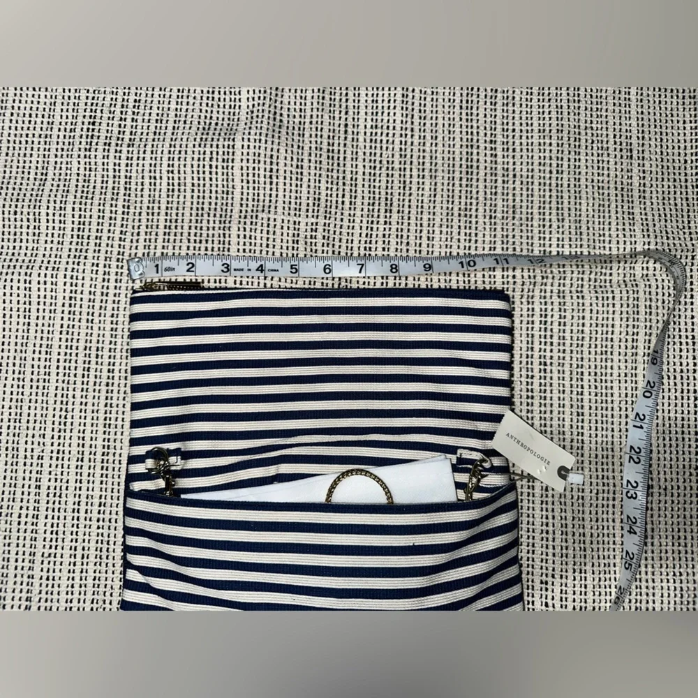 Deux Lux Elsa Fold Over Cross Body Purse Handbag‎ Navy White NWT